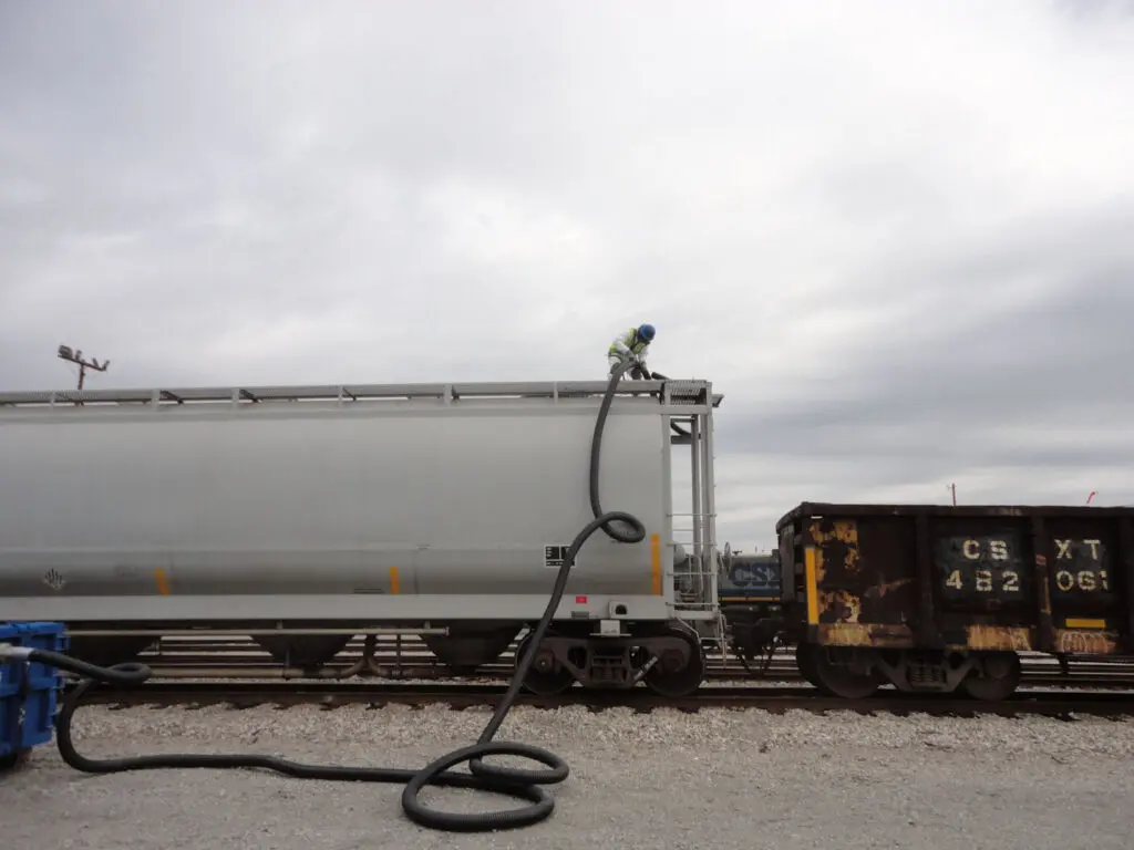 Bulk Offloading and Railcar Reduction