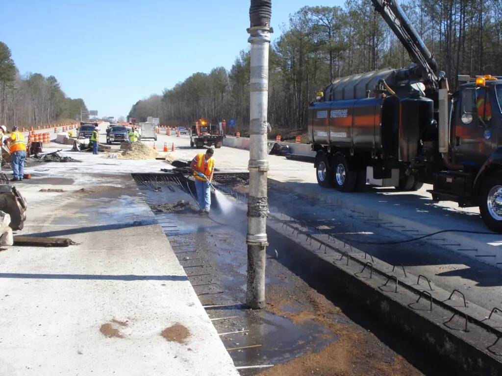 Liquid and Dry Vacuum Truck 1